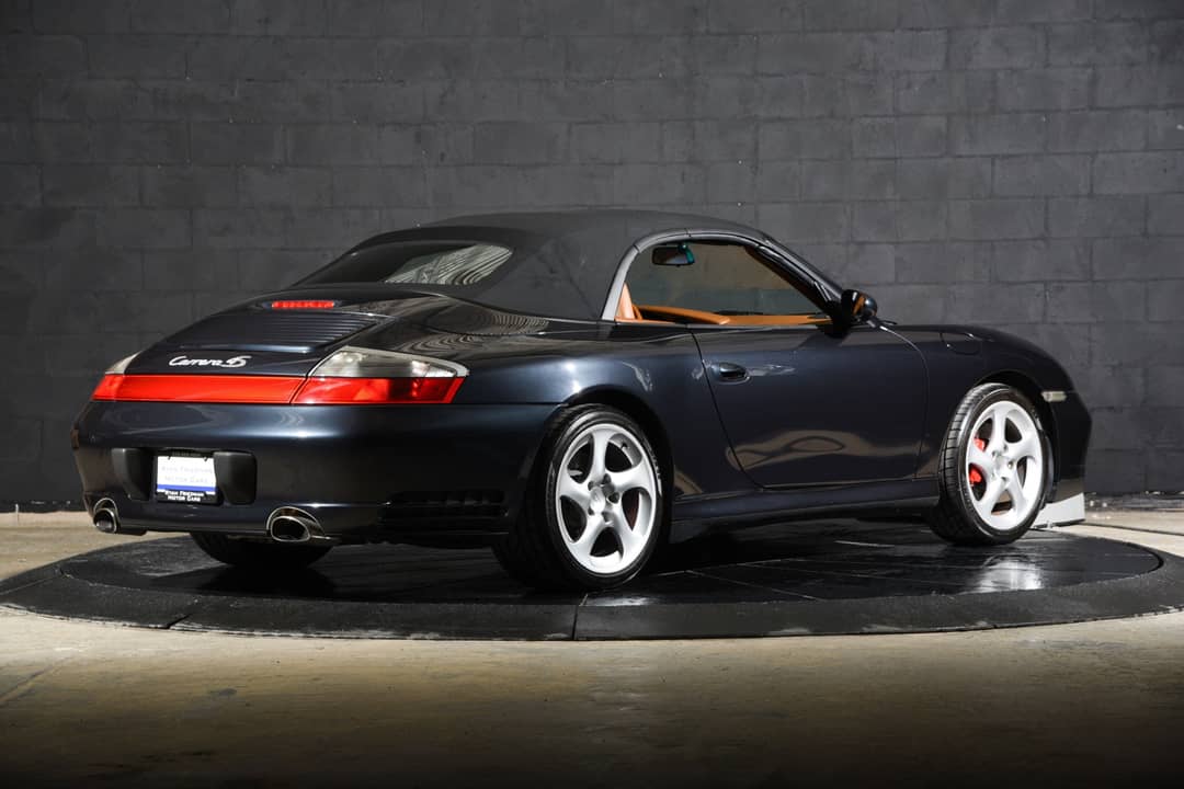 2004 Porsche 911 Carrera 4S — photo 4