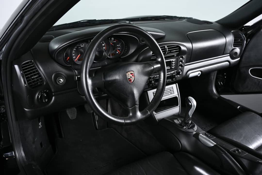 2004 Porsche 911 GT3 — photo 12