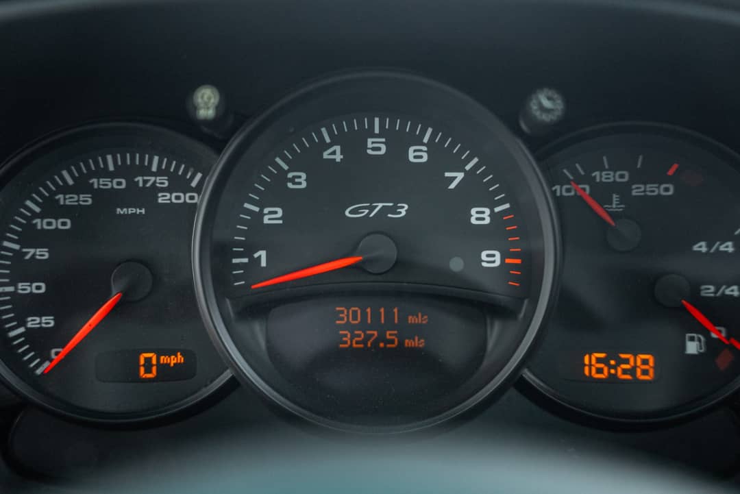 2004 Porsche 911 GT3 — photo 29