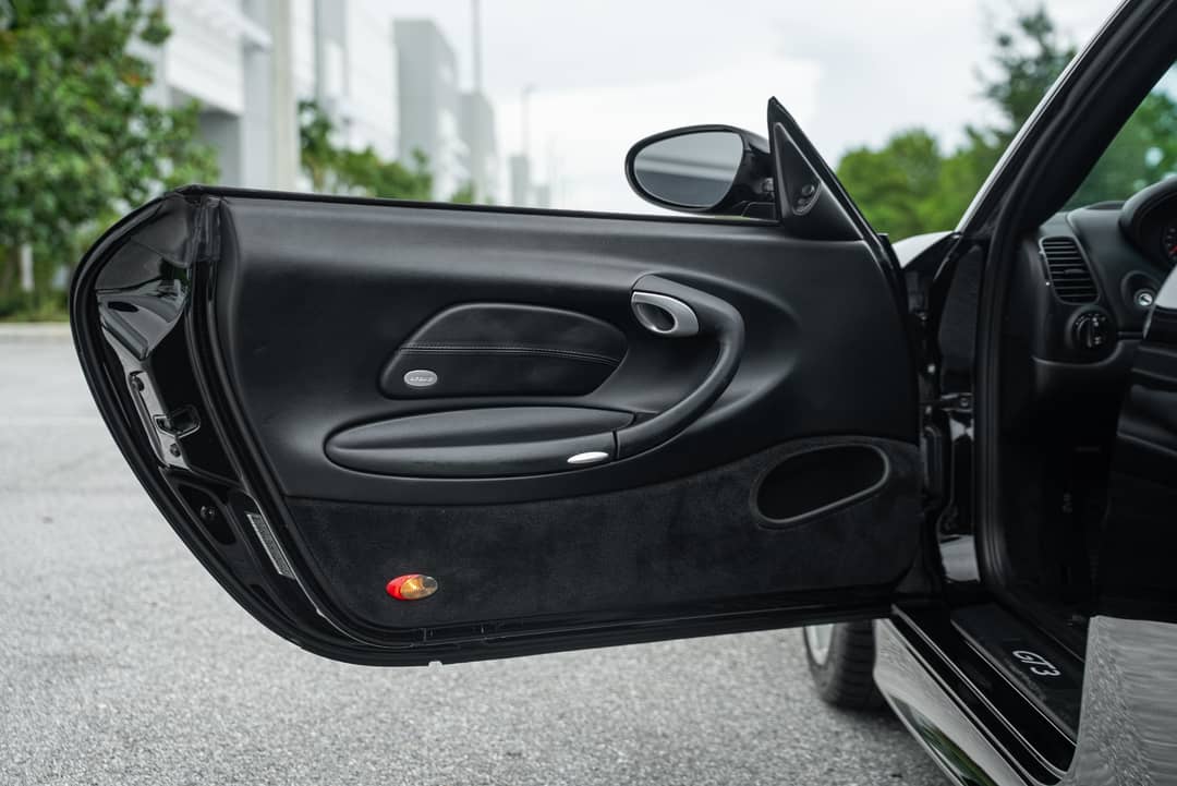 2004 Porsche 911 GT3 — photo 36