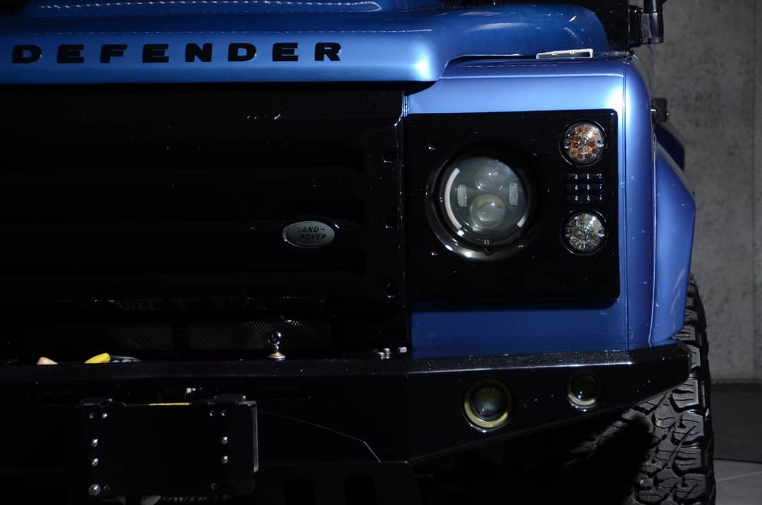1998 Land Rover Defender — photo 12