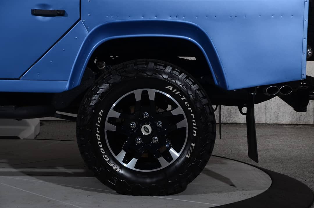 1998 Land Rover Defender — photo 23