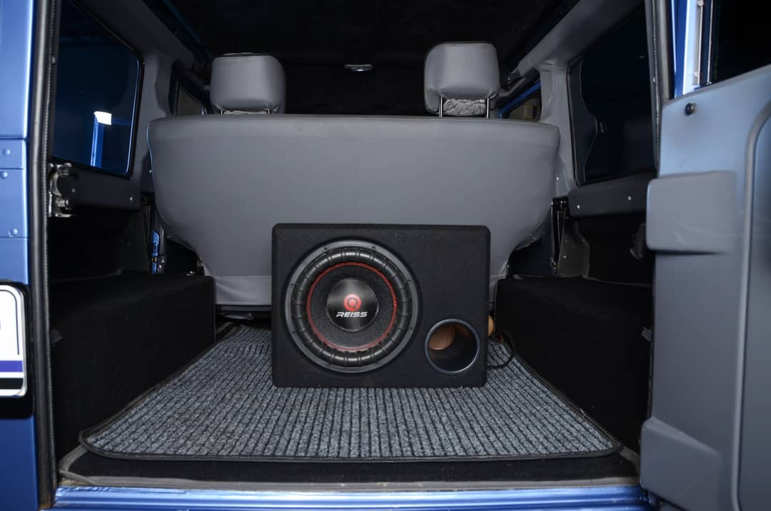 1998 Land Rover Defender — photo 36