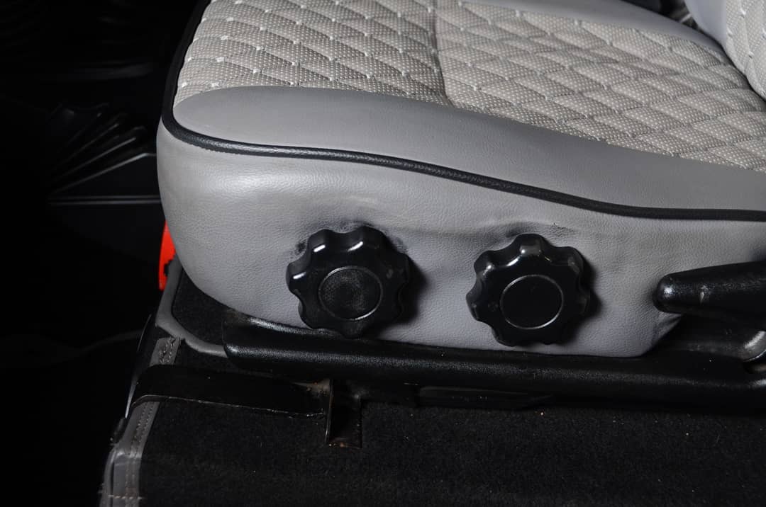 1998 Land Rover Defender — photo 51