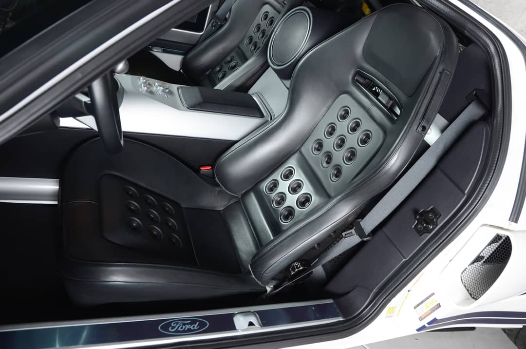 2006 Ford GT — photo 46