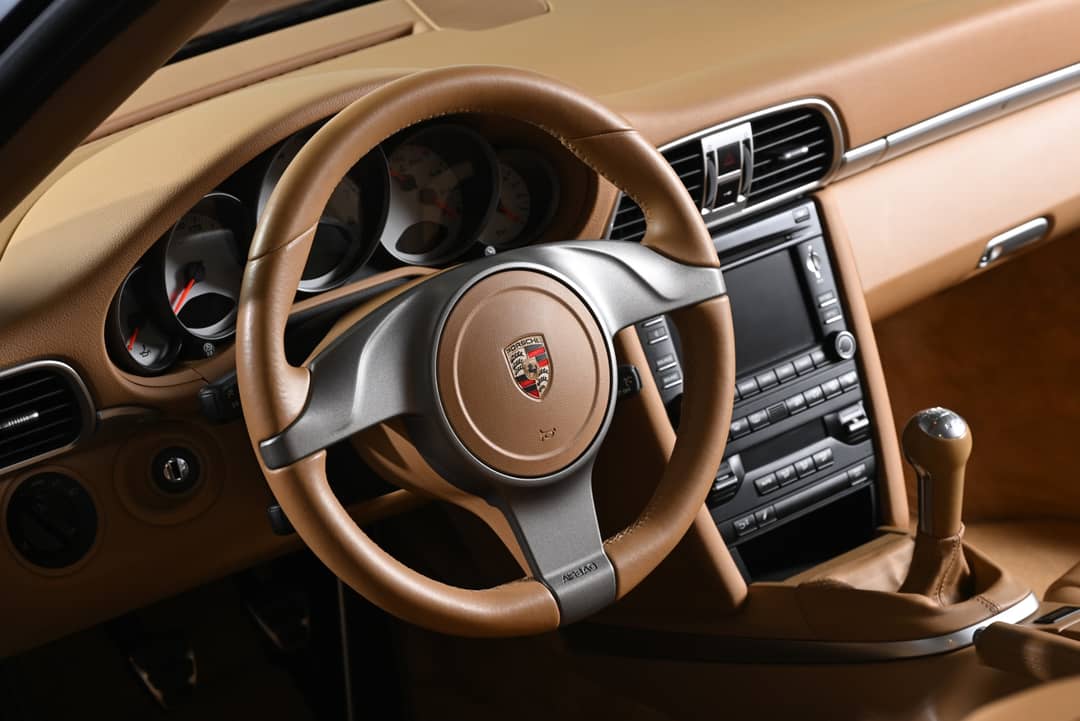 2010 Porsche 911 Carrera 4S — photo 13