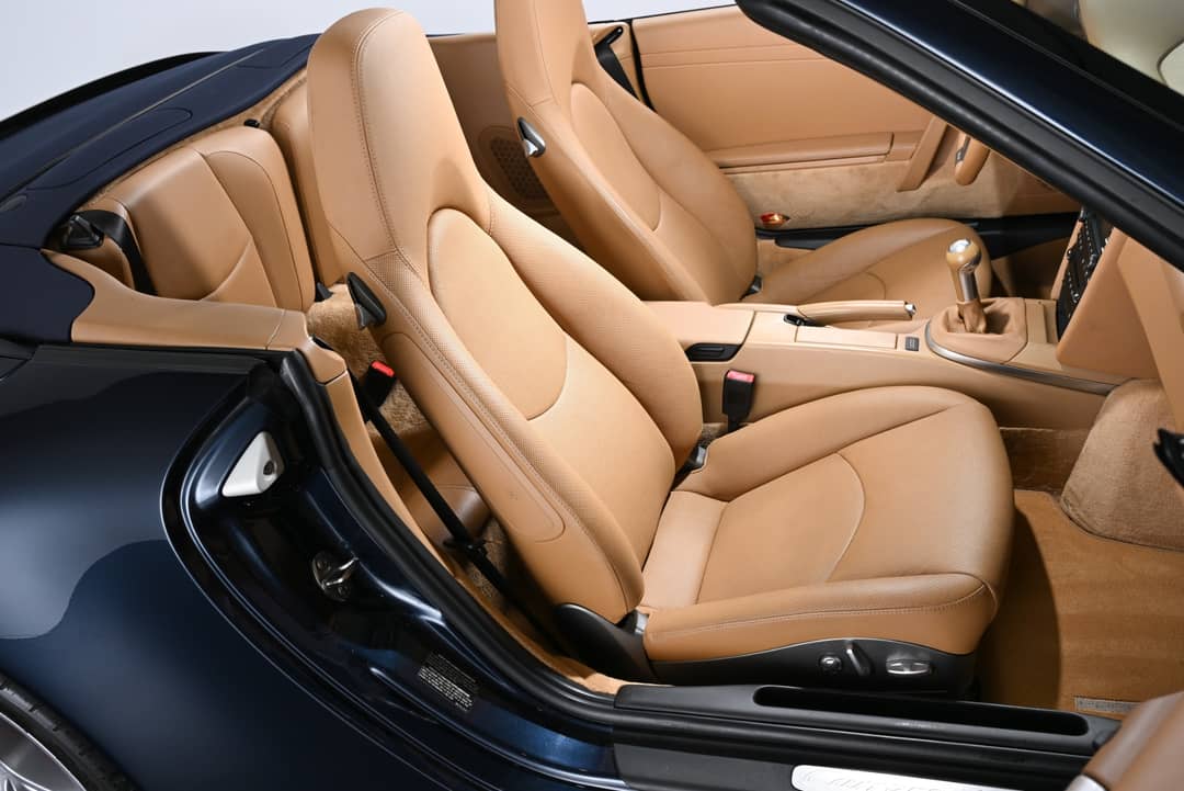 2010 Porsche 911 Carrera 4S — photo 14