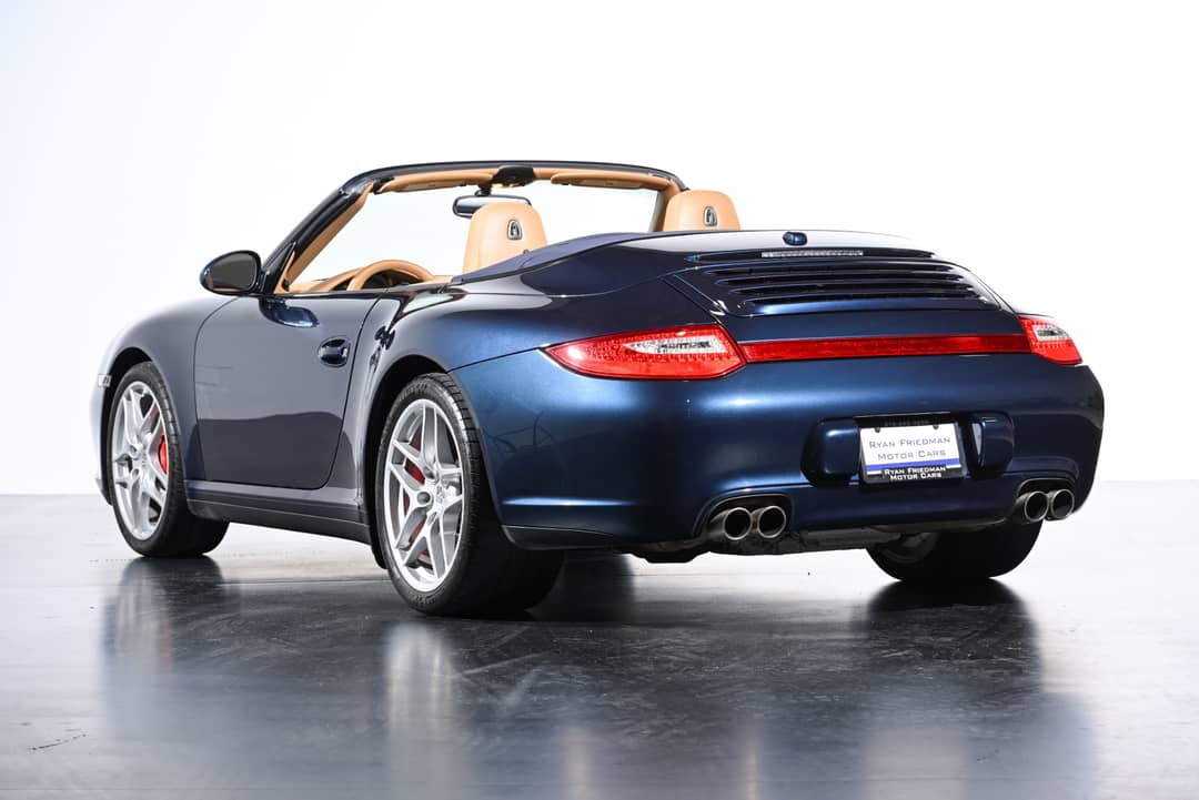 2010 Porsche 911 Carrera 4S — photo 3