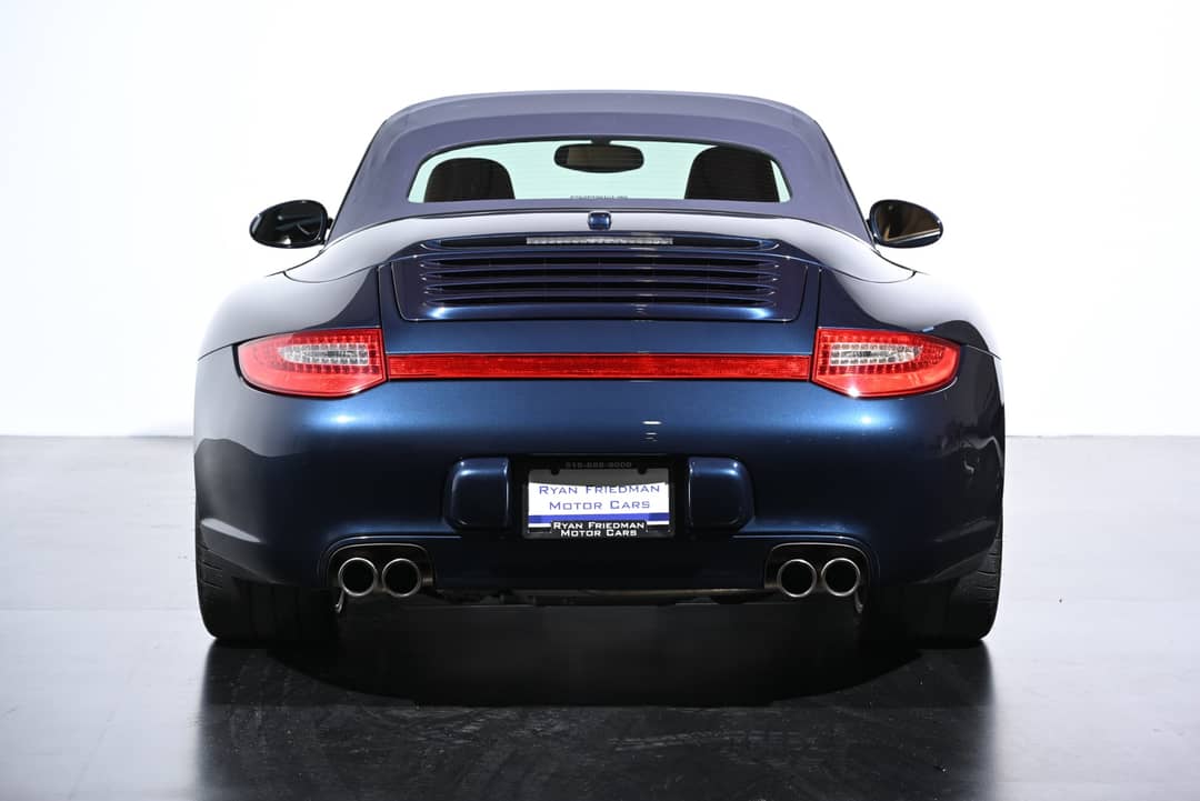 2010 Porsche 911 Carrera 4S — photo 22