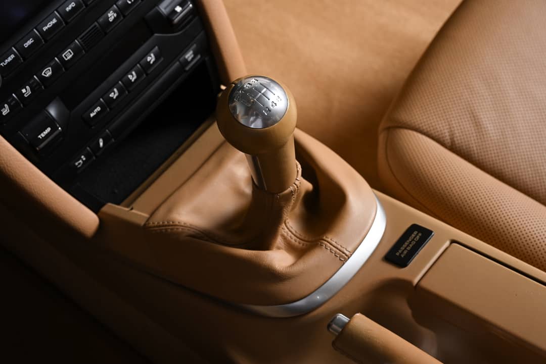 2010 Porsche 911 Carrera 4S — photo 5