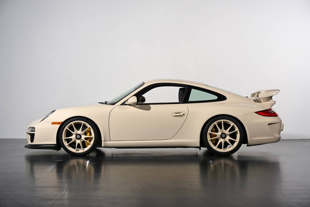 2010 Porsche 911 GT3 — photo 12