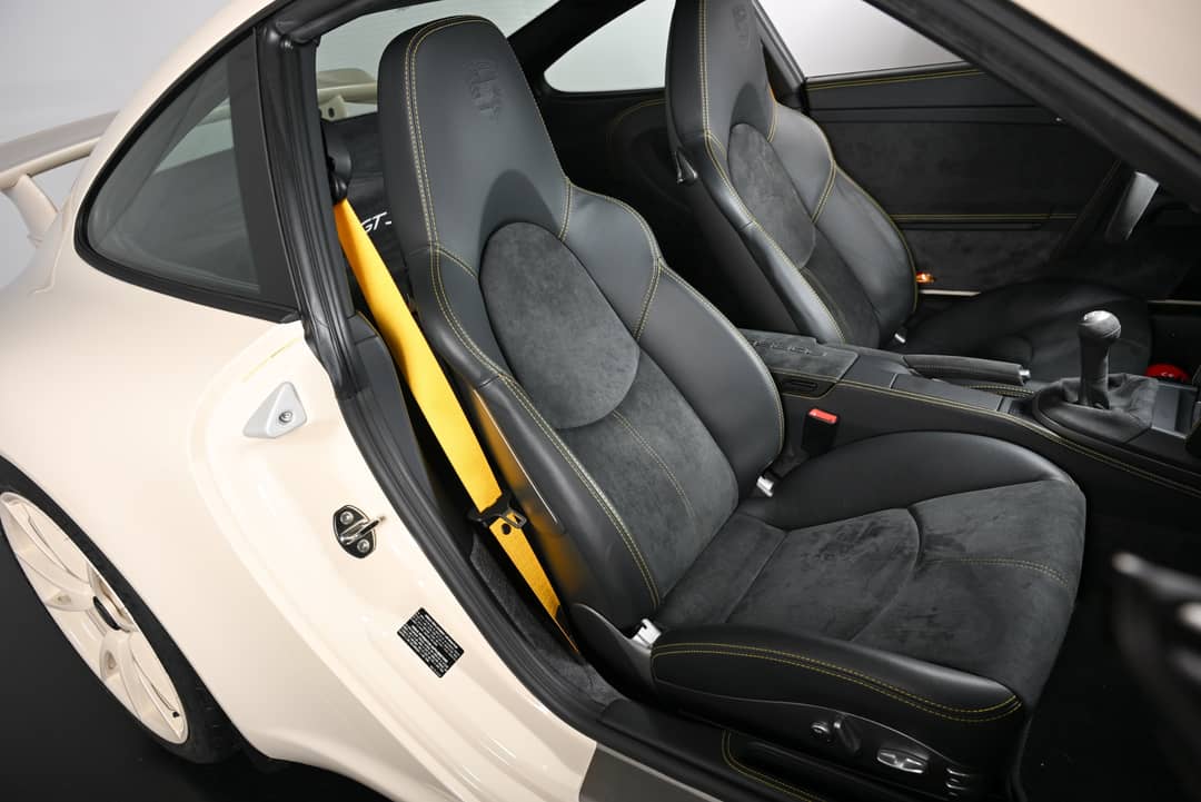 2010 Porsche 911 GT3 — photo 17