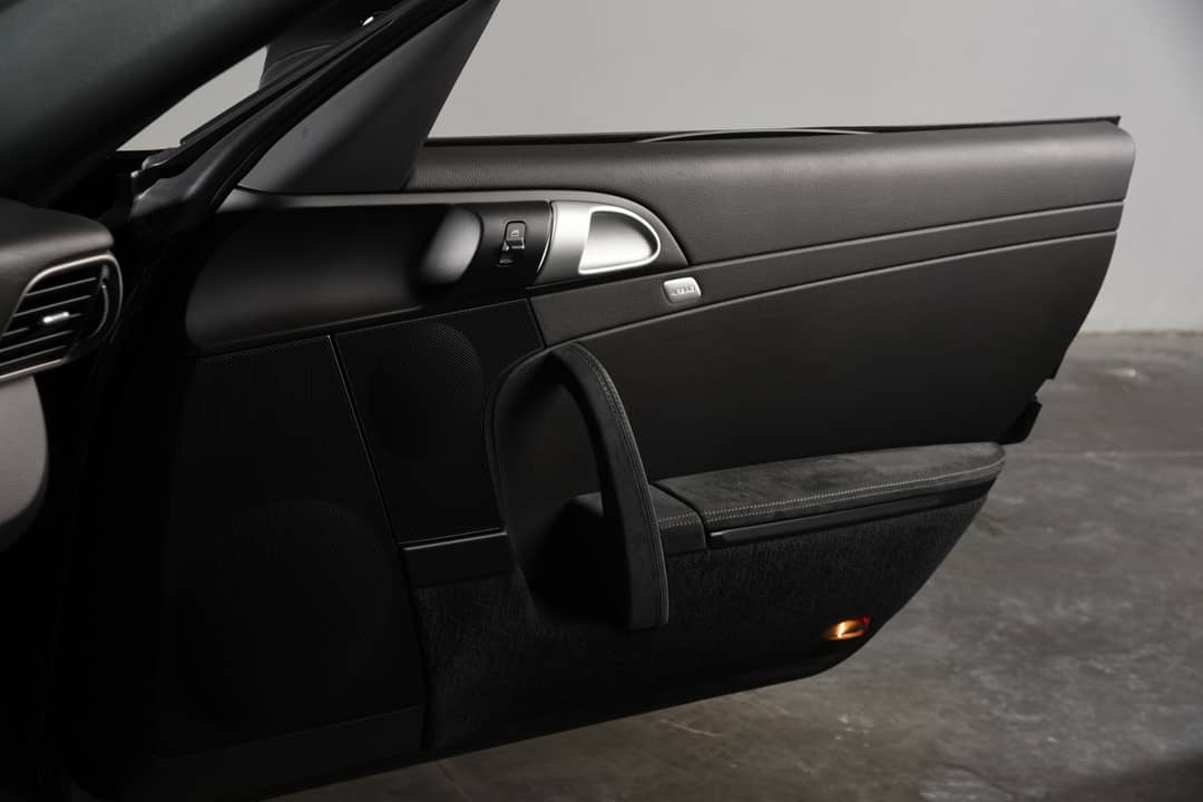 2010 Porsche 911 GT3 — photo 15