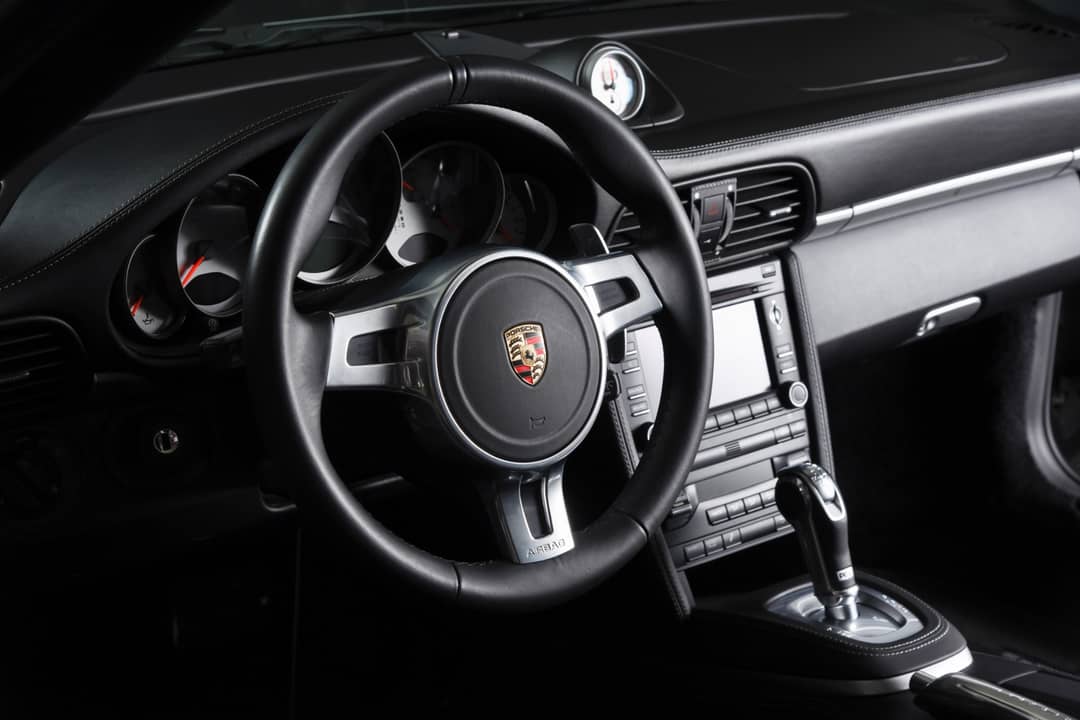 2011 Porsche 911 Turbo S — photo 18