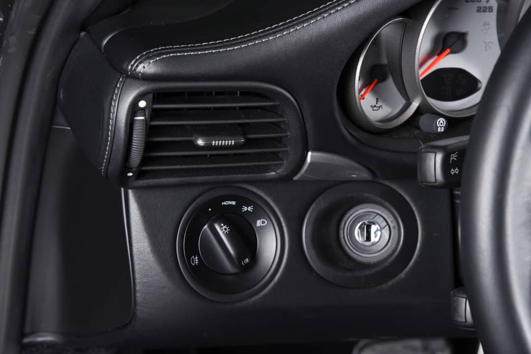 2011 Porsche 911 Turbo S — photo 26