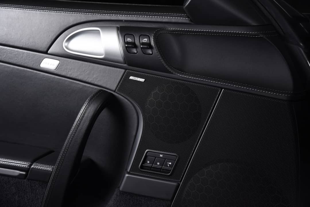 2011 Porsche 911 Turbo S — photo 29