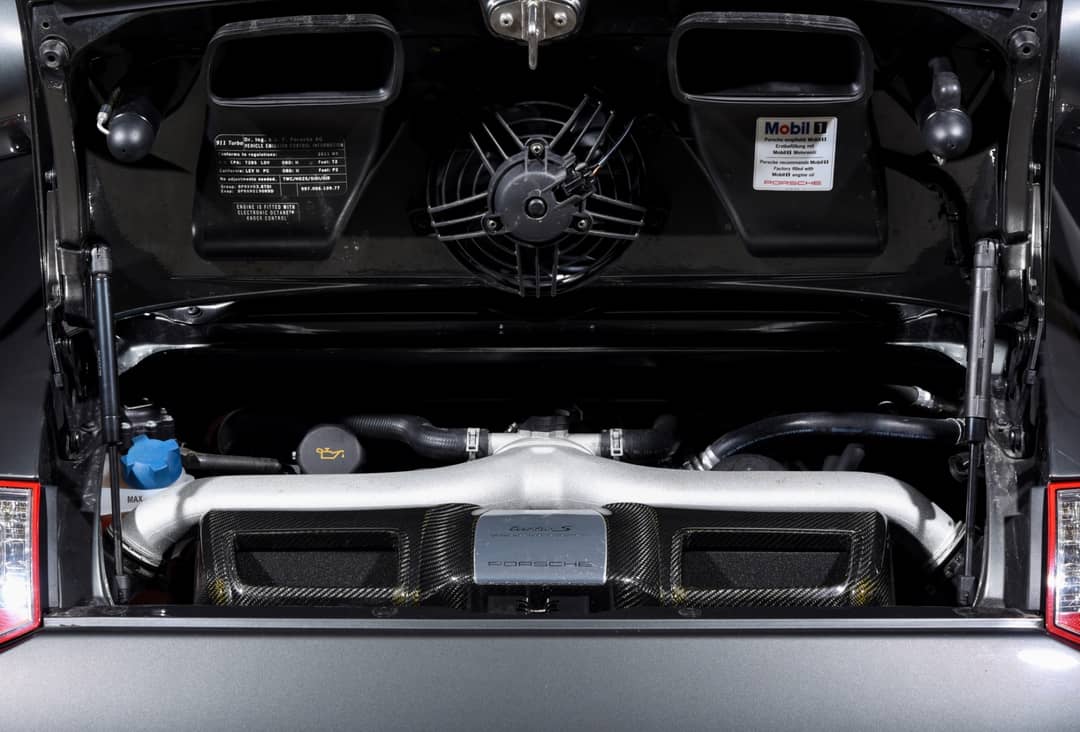 2011 Porsche 911 Turbo S — photo 40