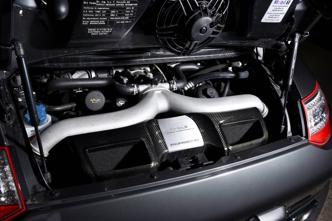 2011 Porsche 911 Turbo S — photo 41