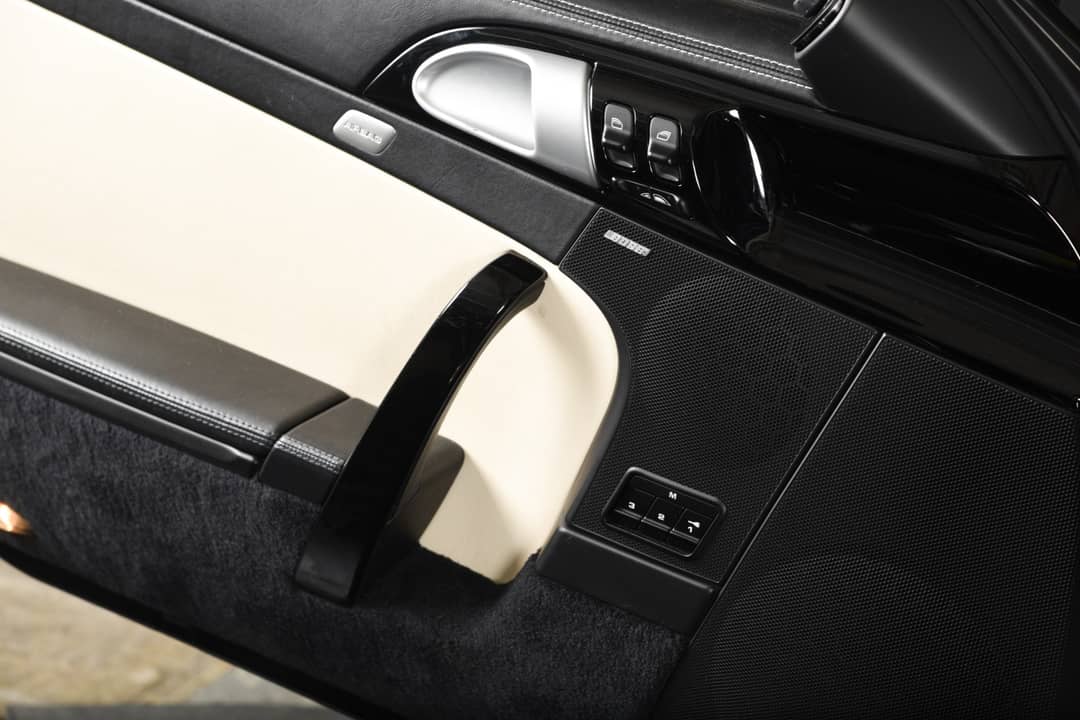2011 Porsche 911 Turbo S — photo 18