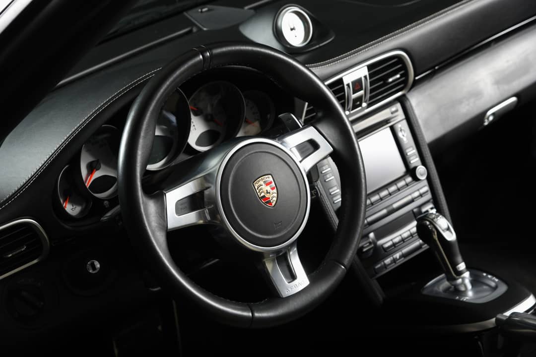 2011 Porsche 911 Turbo S — photo 3
