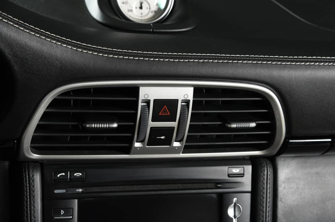 2011 Porsche 911 Turbo S — photo 22