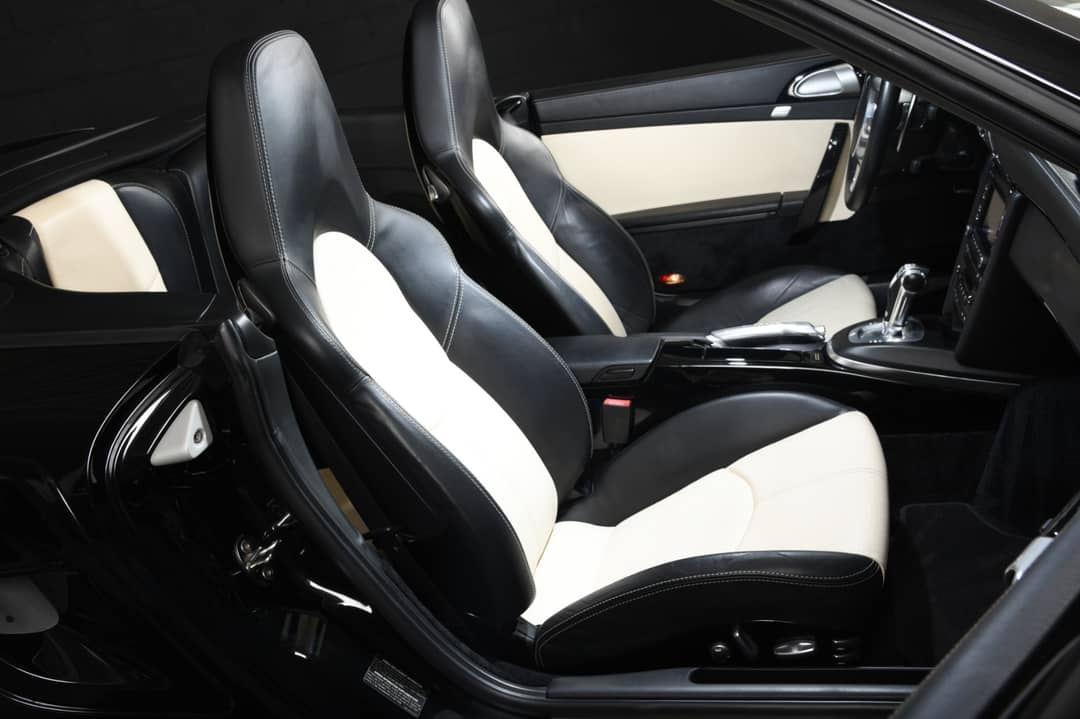 2011 Porsche 911 Turbo S — photo 25