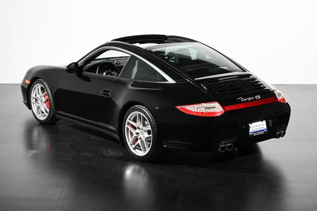 2011 Porsche 911 Targa 4S — photo 3