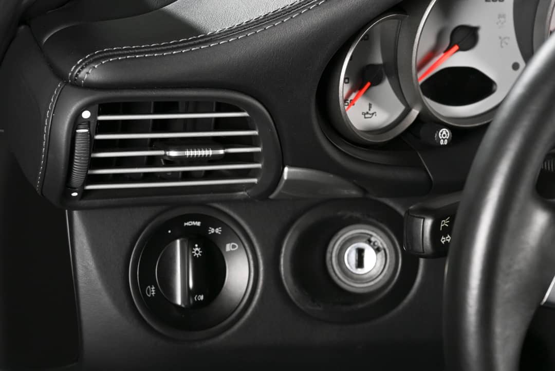 2011 Porsche 911 Targa 4S — photo 9