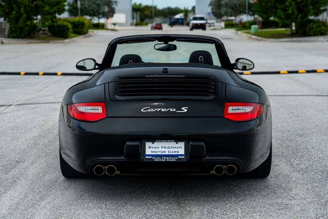 2011 Porsche 911 Carrera S — photo 11
