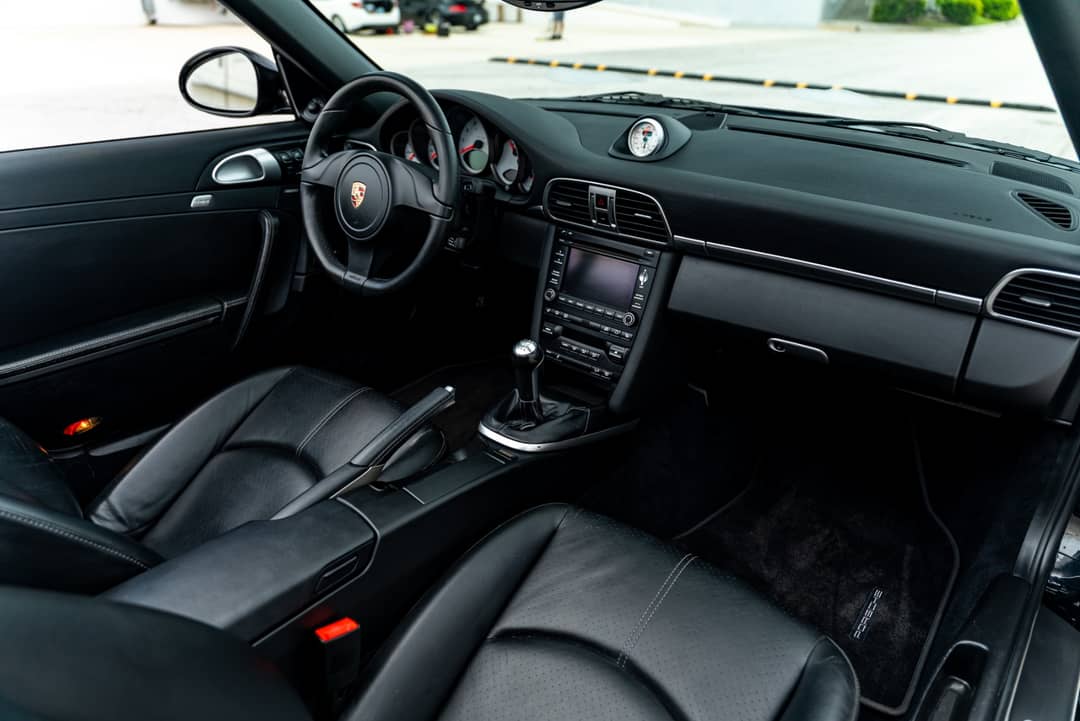 2011 Porsche 911 Carrera S — photo 19