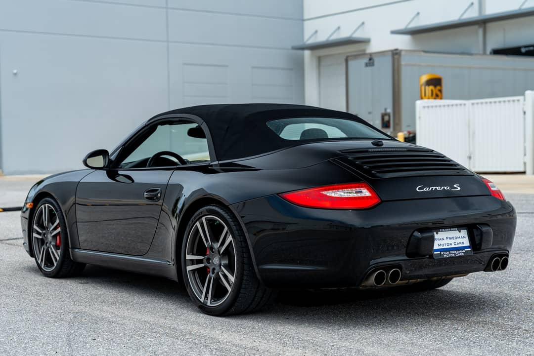 2011 Porsche 911 Carrera S — photo 31