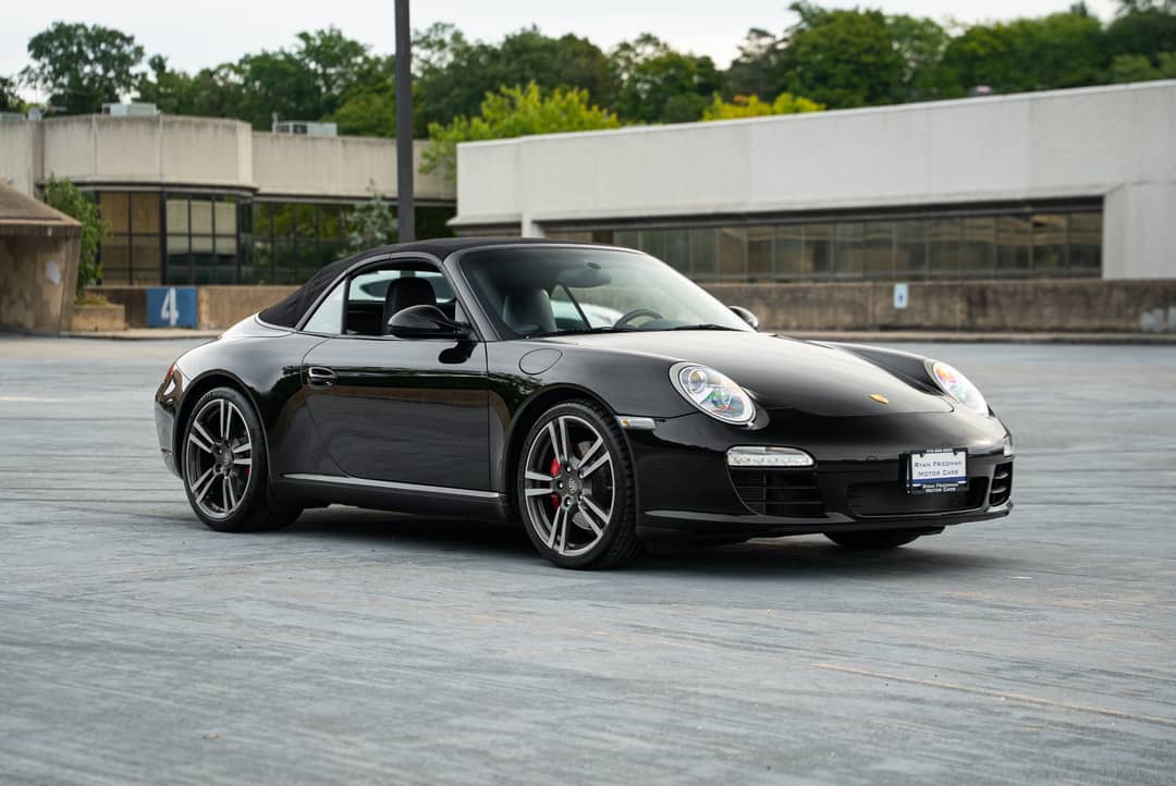 2011 Porsche 911 Carrera S — photo 25