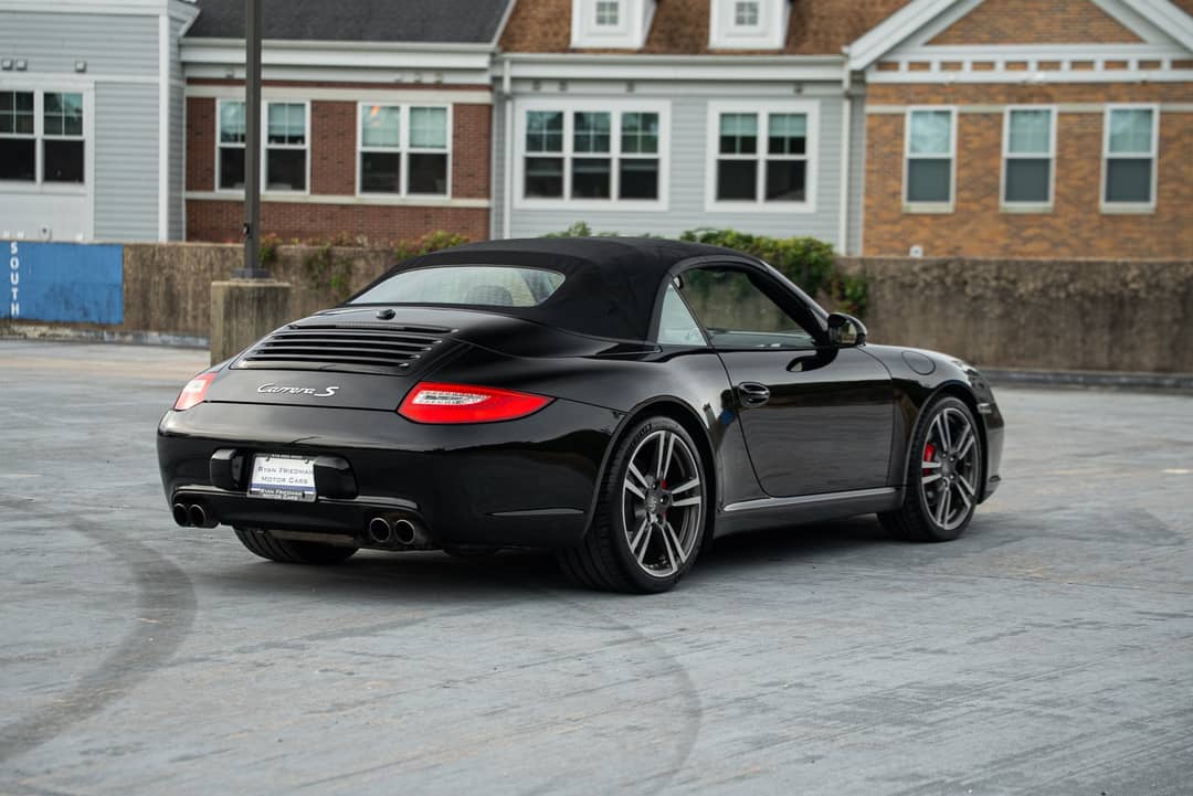 2011 Porsche 911 Carrera S — photo 30