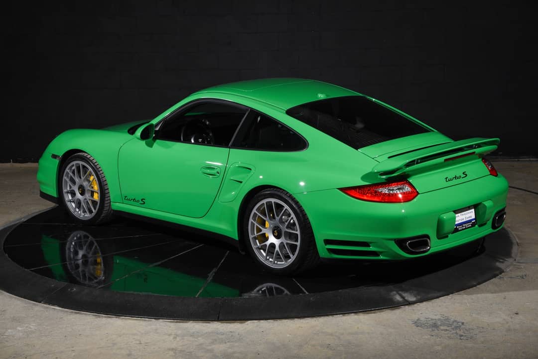 2011 Porsche 911 Turbo S — photo 11