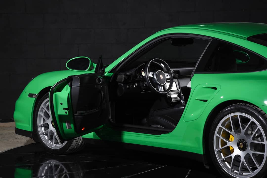 2011 Porsche 911 Turbo S — photo 16