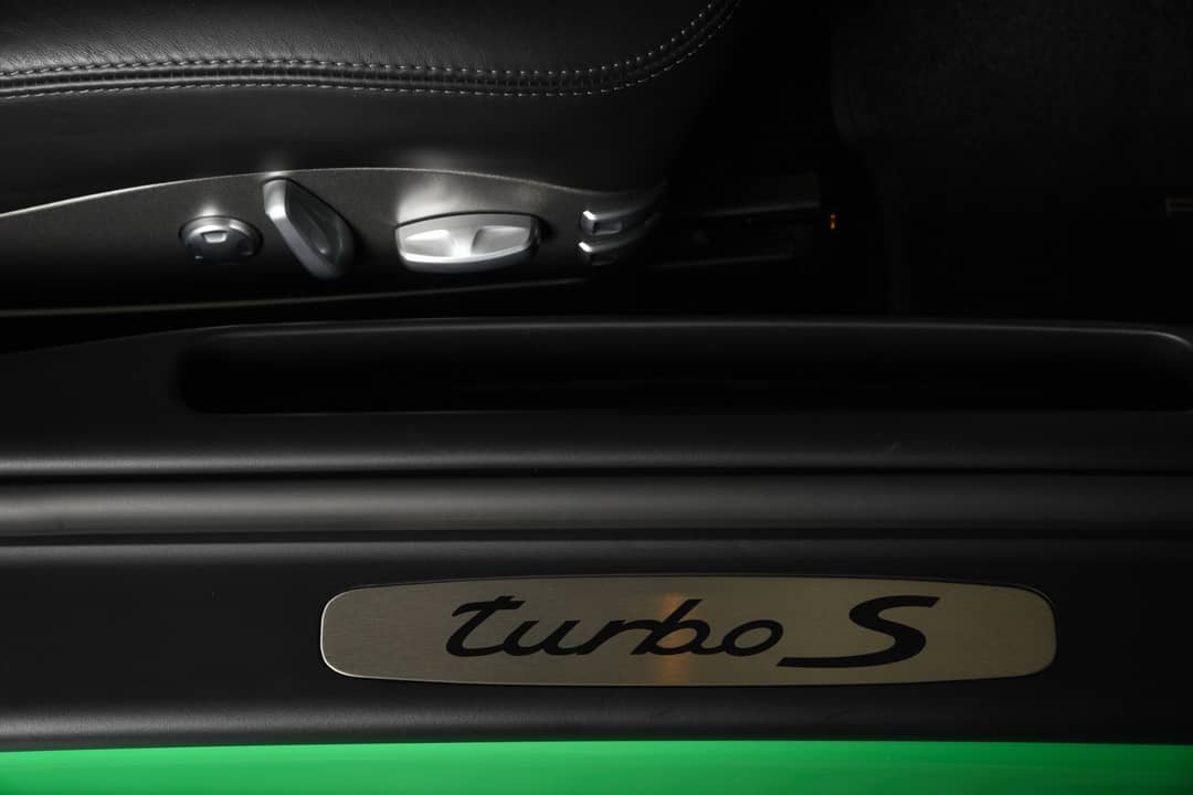 2011 Porsche 911 Turbo S — photo 27