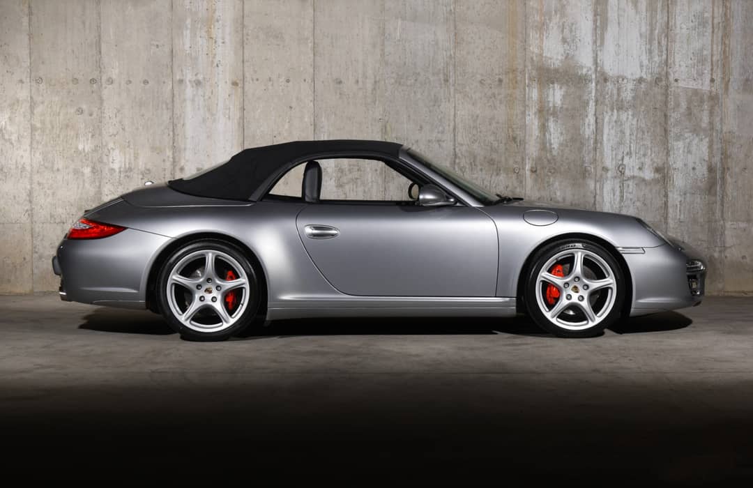 2011 Porsche 911 Carrera 4S — photo 2