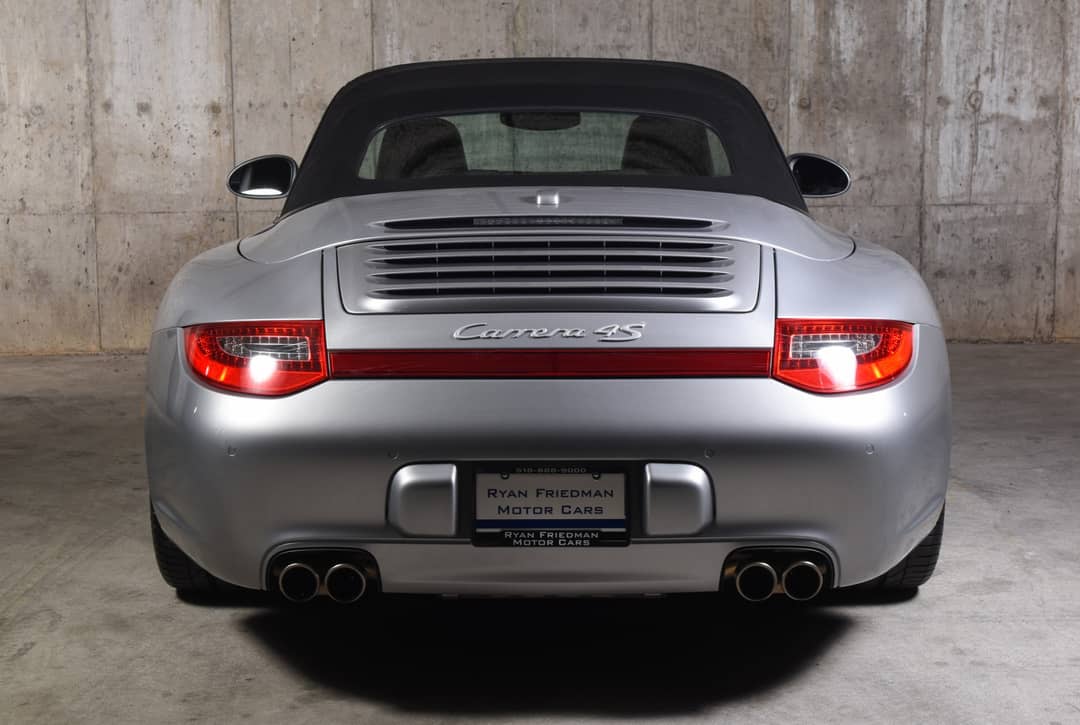 2011 Porsche 911 Carrera 4S — photo 11