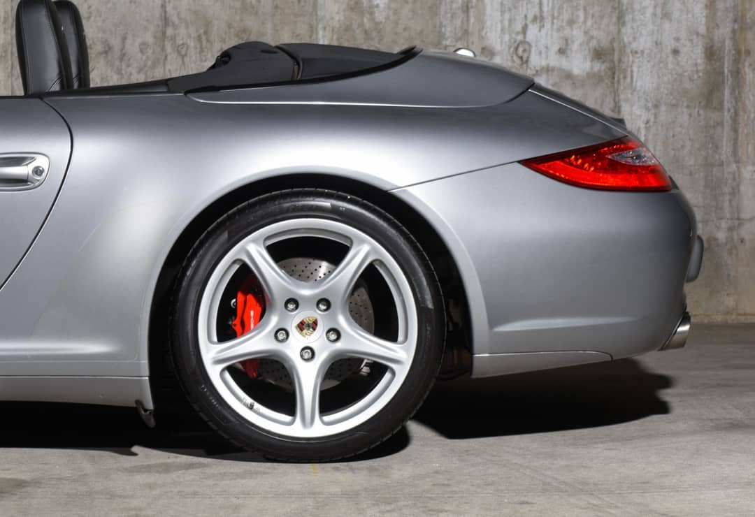 2011 Porsche 911 Carrera 4S — photo 14
