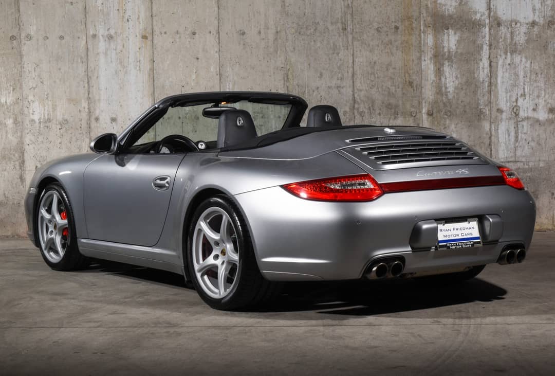 2011 Porsche 911 Carrera 4S — photo 4
