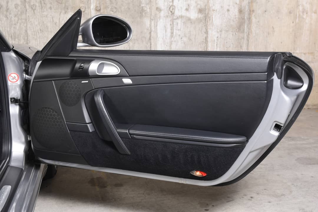 2011 Porsche 911 Carrera 4S — photo 33