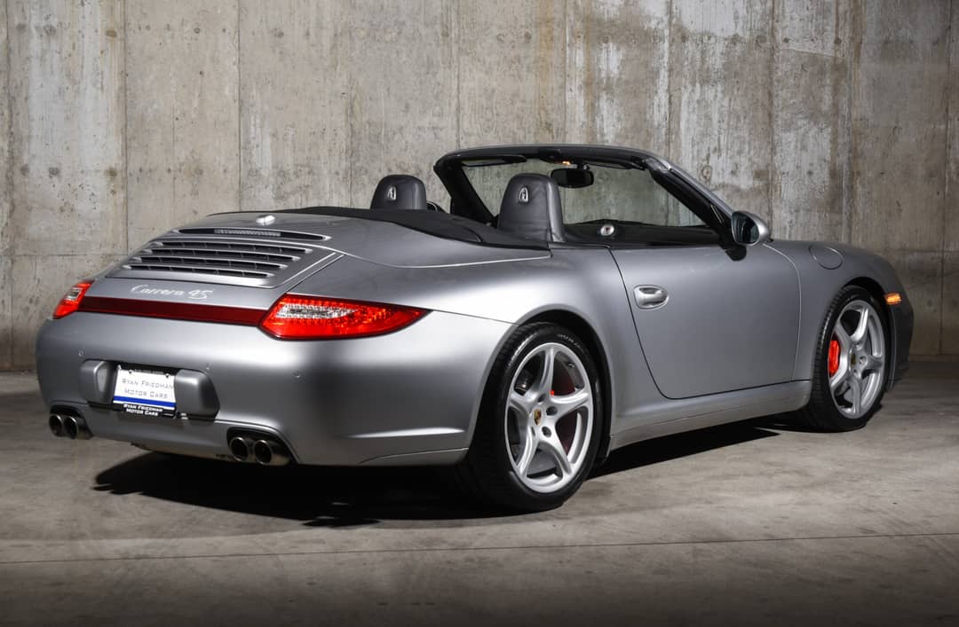 2011 Porsche 911 Carrera 4S — photo 8