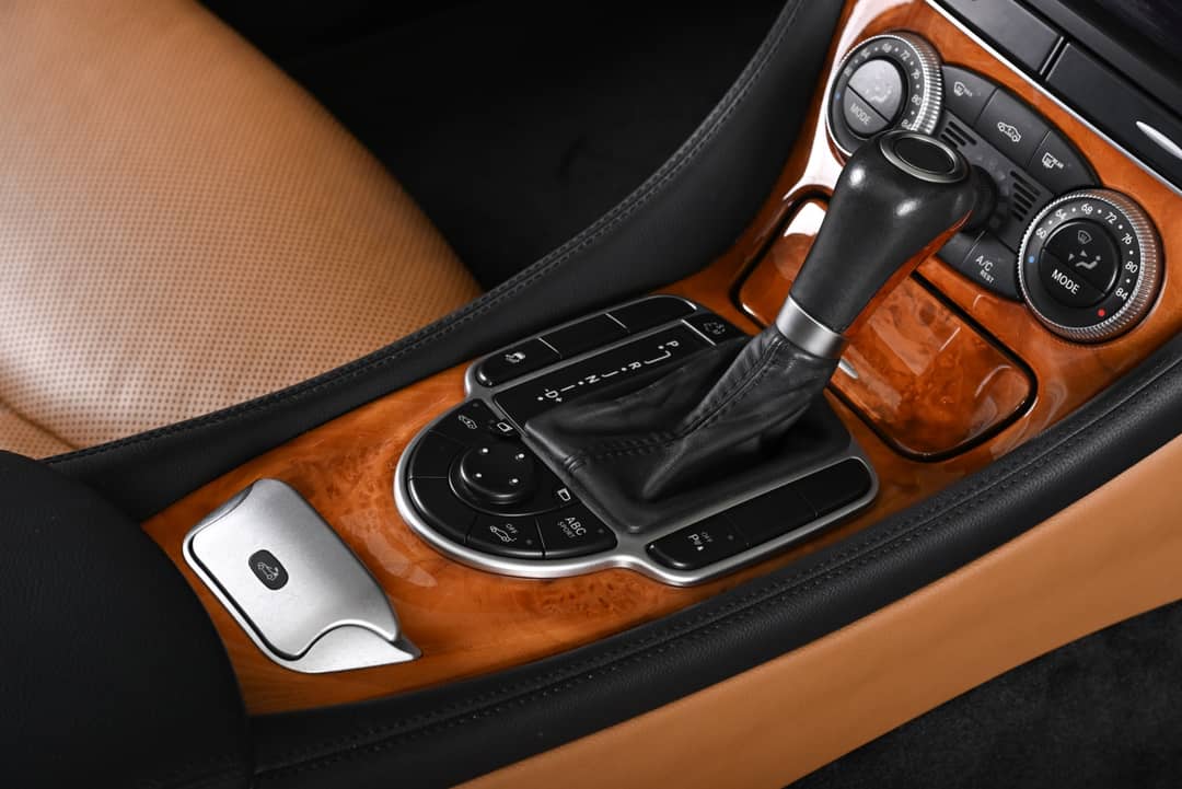 2012 Mercedes-Benz SL-Class SL 550 — photo 12