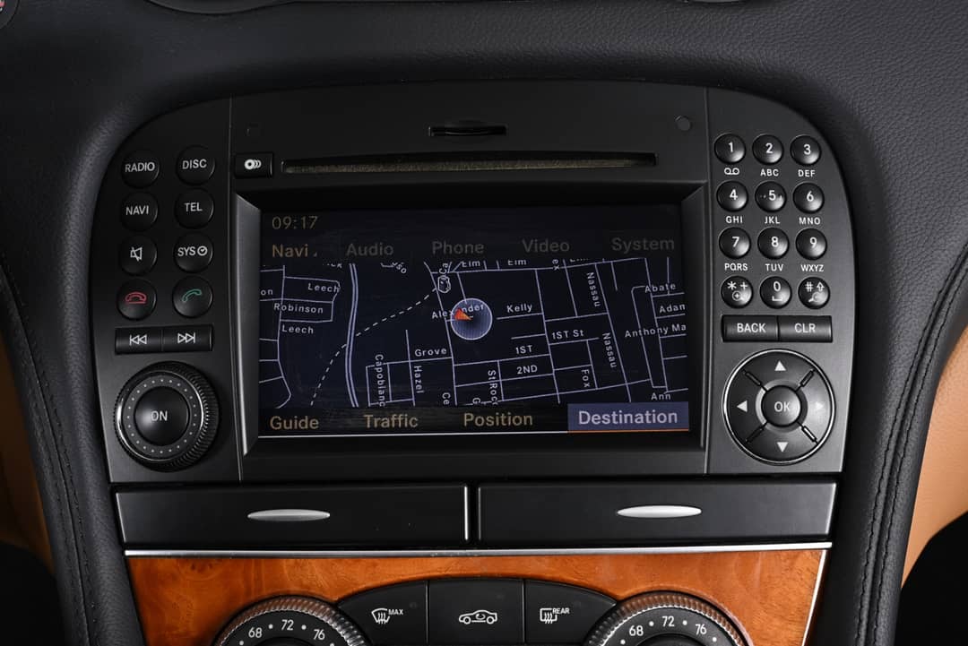 2012 Mercedes-Benz SL-Class SL 550 — photo 16