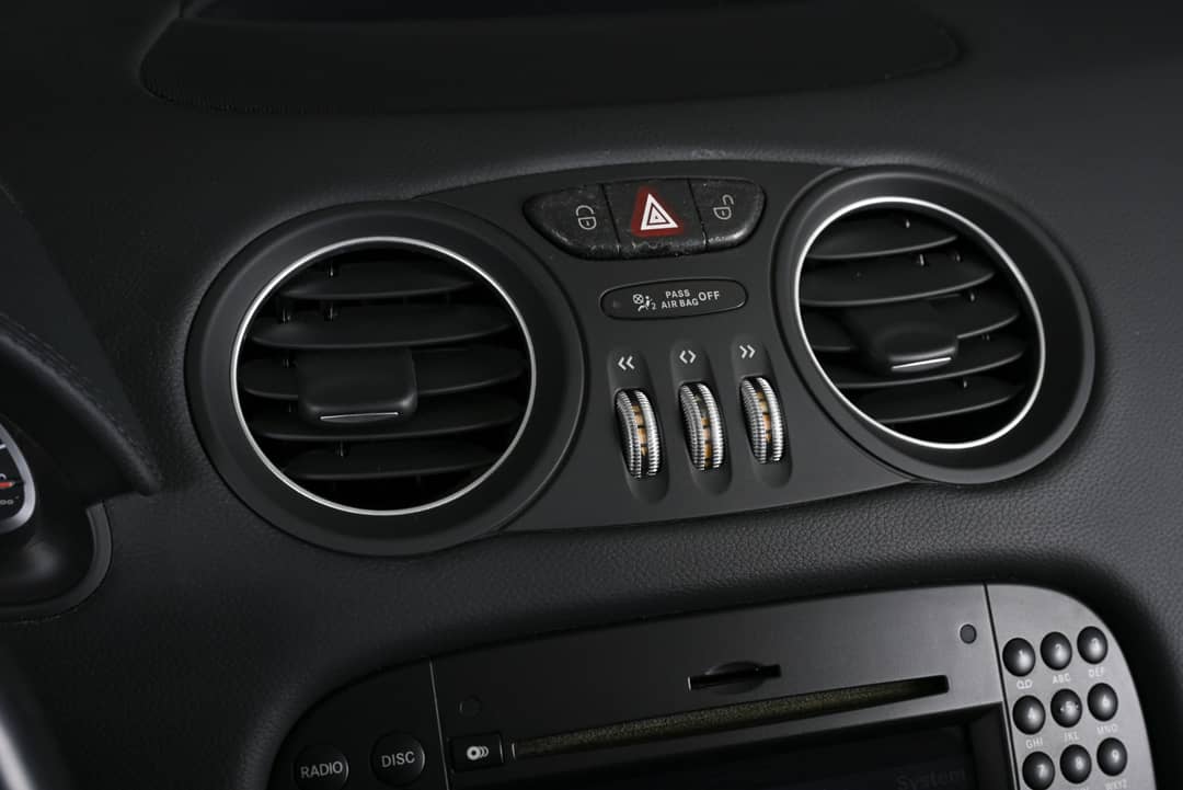 2012 Mercedes-Benz SL-Class SL 550 — photo 20
