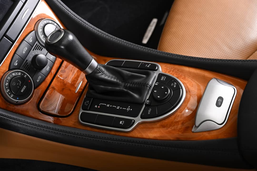 2012 Mercedes-Benz SL-Class SL 550 — photo 5