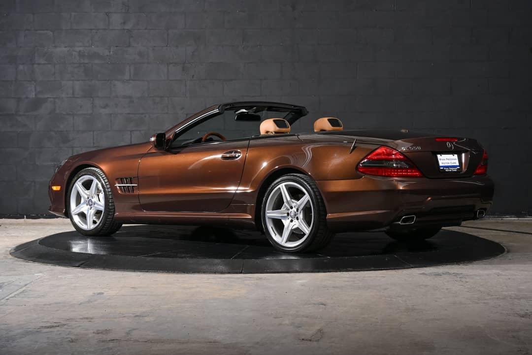 2012 Mercedes-Benz SL-Class SL 550 — photo 7