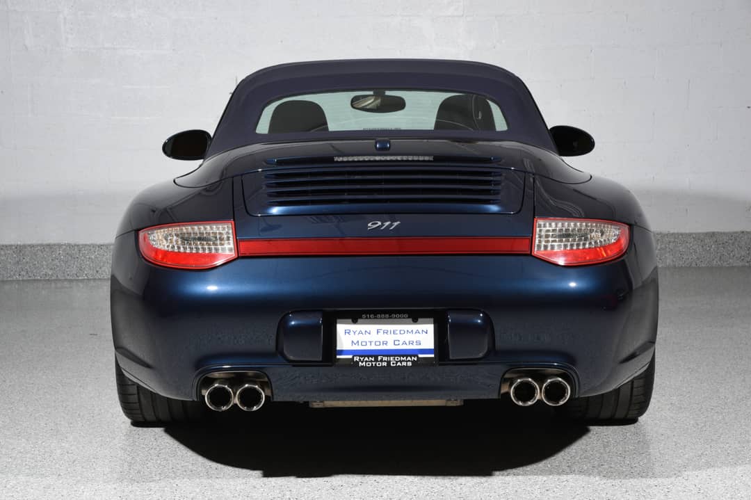 2012 Porsche 911 Carrera 4 — photo 16