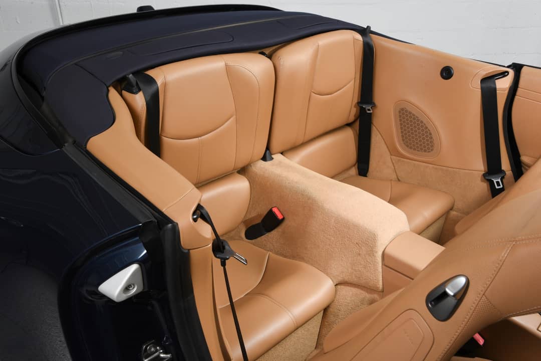 2012 Porsche 911 Carrera 4 — photo 28