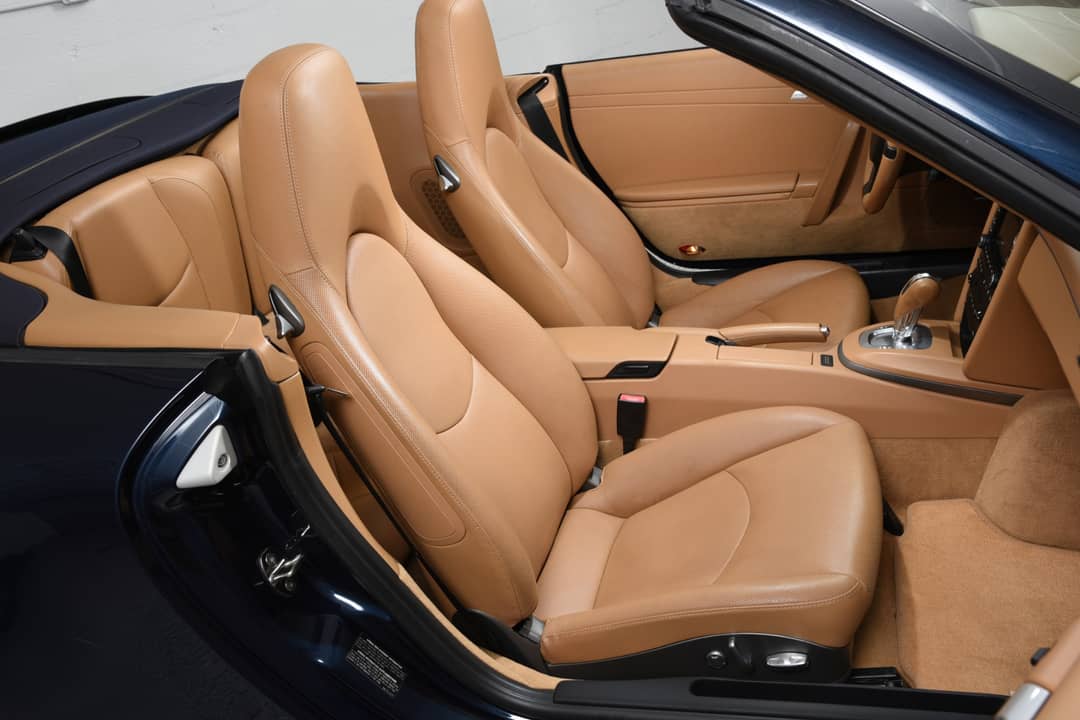 2012 Porsche 911 Carrera 4 — photo 30